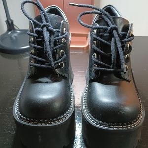 Dolls kill by Delias chunky black goth shoes